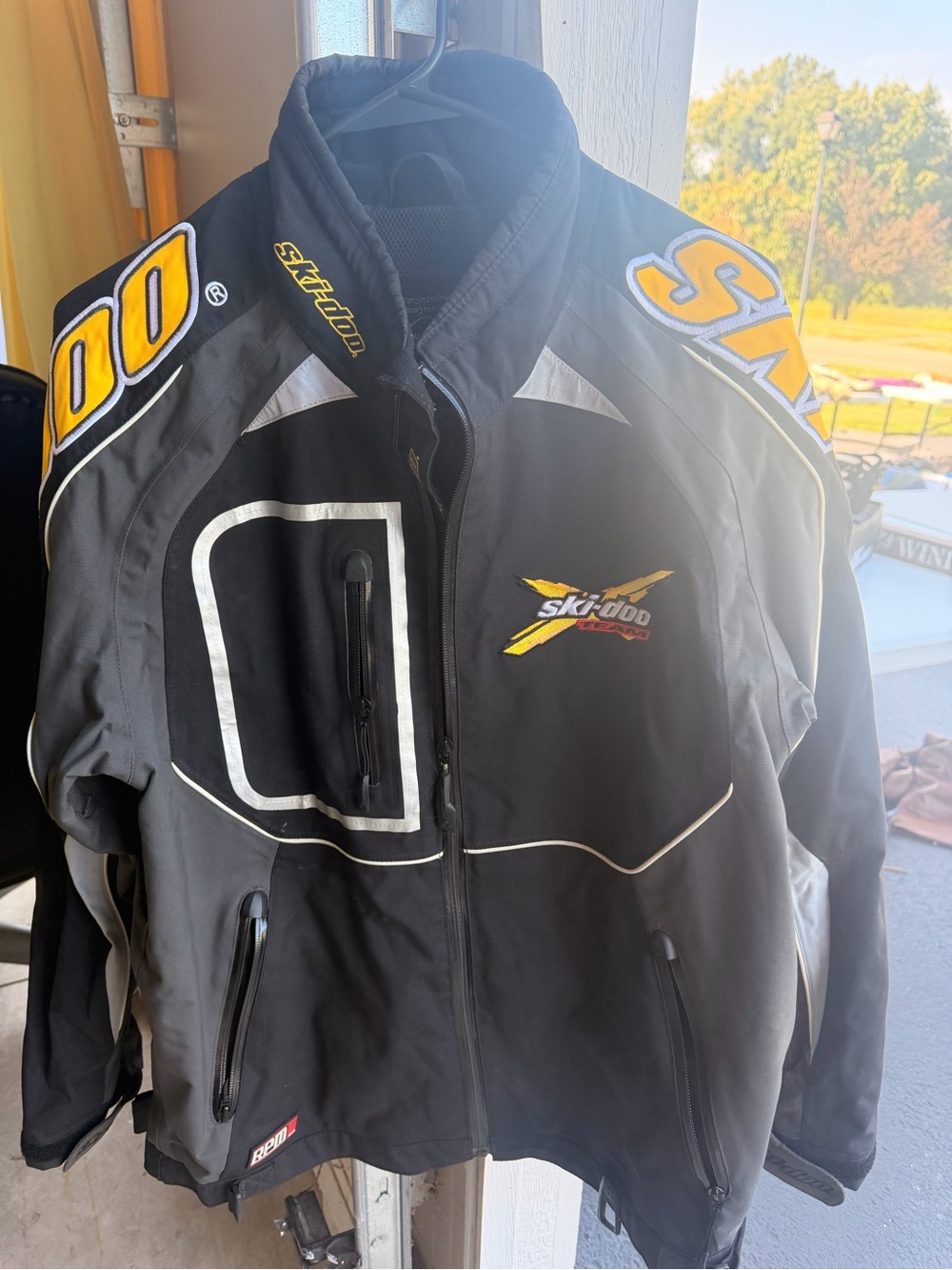 Ski-Doo Women’s Black and Gray Ski Jacket with Yellow Accents
